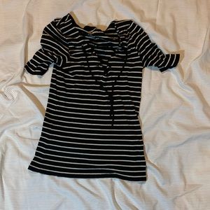 American eagle lace up shirt